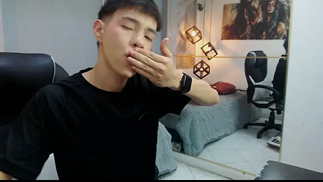 XXX chat uživo modela ash_ka