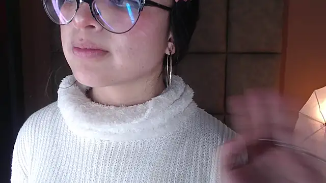Mini_Rouse's Live XXX Chat