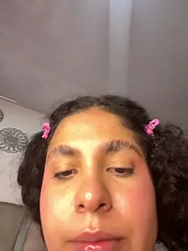 Yassy_11's Live XXX Chat