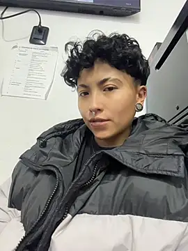 ian_mathias_'s Live XXX Chat
