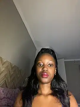 theyluvcrystal Live XXX-chat