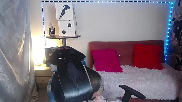 Lucia_evans22 Chat XXX live
