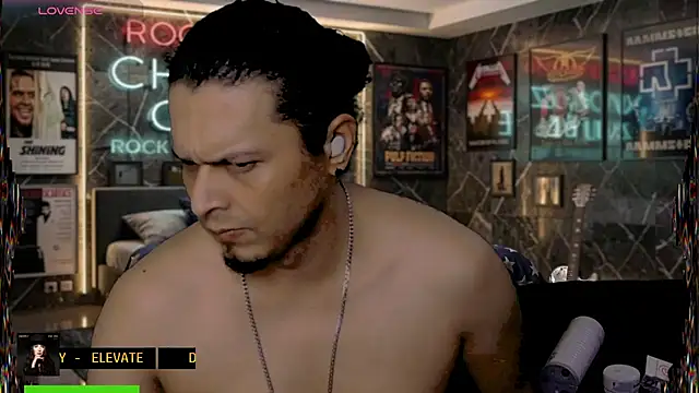 chino_roz élő XXX-chatje