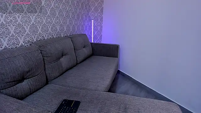 NohaCooper Adlı Modelin Canlı XXX Sohbeti