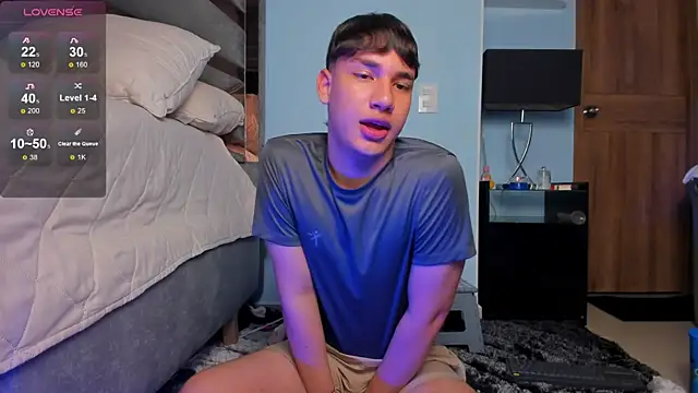 Angel__TheKing élő XXX-chatje
