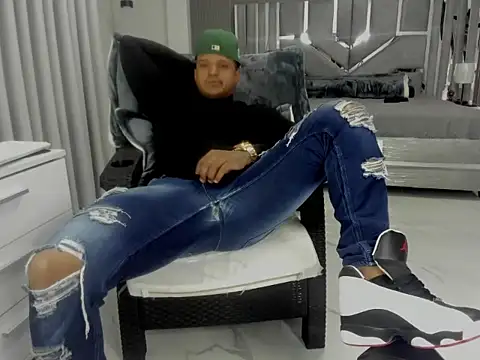 master_leather XXX чат на живо