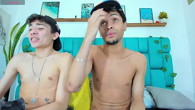 STRANGER_BOYS – Live XXX-chat