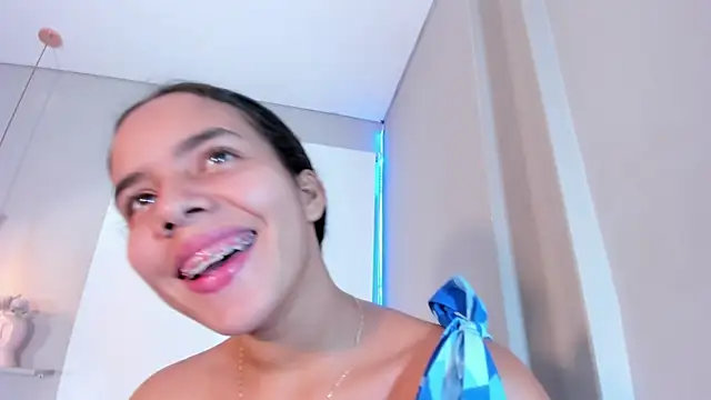 Roxy_Stonee – Naživo XXX chat