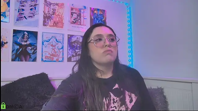 snowblack_'s Live XXX Chat