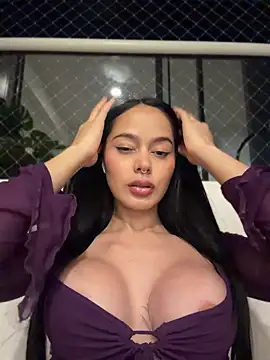 XXX chat uživo modela iam_ruby