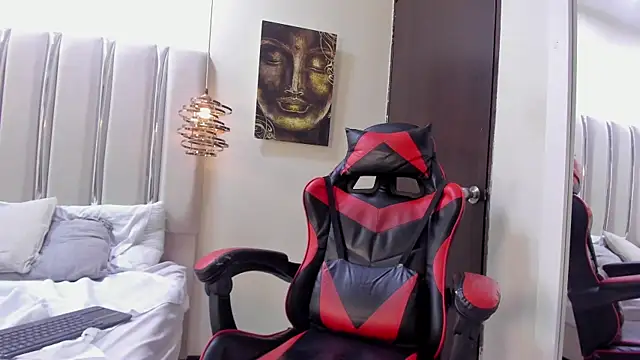 XXX chat uživo modela LeoDrake_