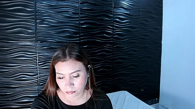 Chat +18 de Melody_Megann ao vivo