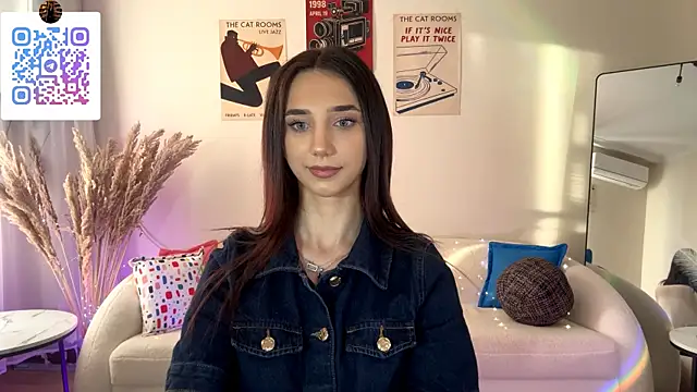 Chat +18 de LinaMour ao vivo