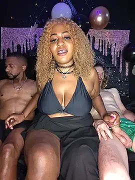 AmazonianMistress: απευθείας συνομιλία ΧΧΧ