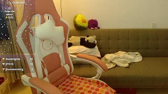 Chat +18 de azumiichan ao vivo