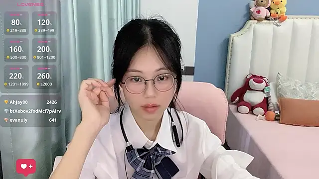 Luna-666 现场XXX聊天