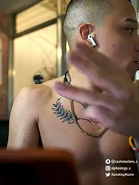 AlphaMasterXxx – Naživo XXX chat