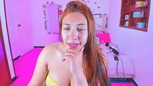 perlabeautiful's Live XXX Chat
