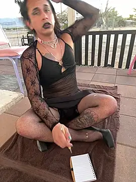 แชท XXX สดของ TranSexualJade95