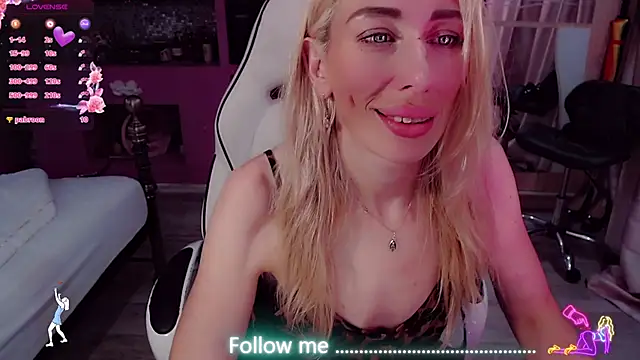 AnnieGOld_ Chat XXX in diretta