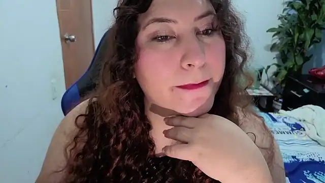 Chat +18 de JANNAH_MARTINEZ ao vivo