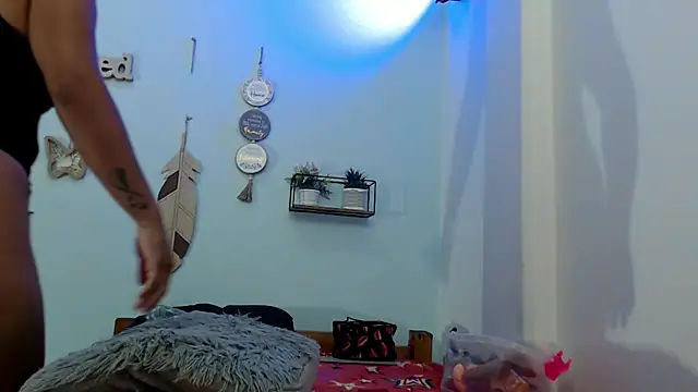 deborahot26 Adlı Modelin Canlı XXX Sohbeti
