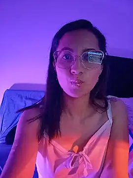 JustVeroo's Live XXX Chat