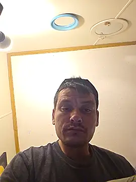 twistafatpipe's Live XXX Chat