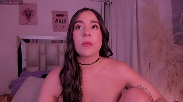 Sussy_Bell01's Live XXX Chat