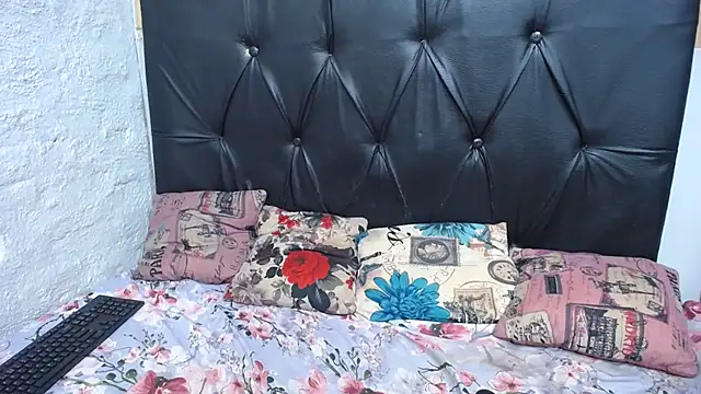 CandyBoobs69 – Live XXX-chat