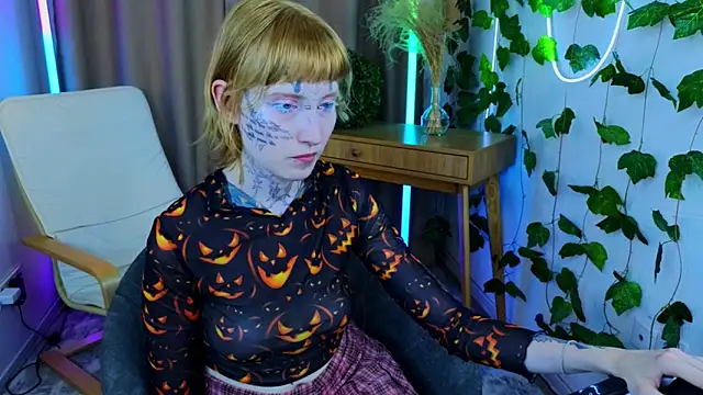 2ghouls Chat XXX live