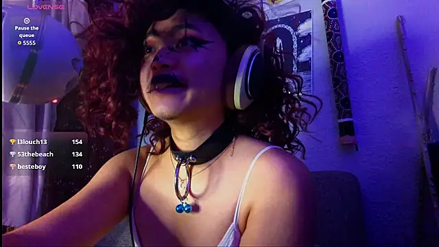 DemonessAzazel's Live XXX Chat