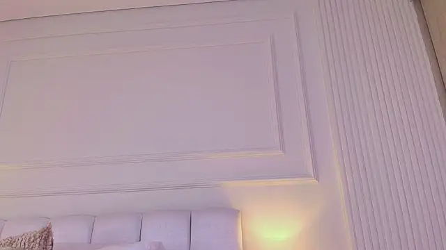 Chatroom XXX en direct de Anna-Lynn