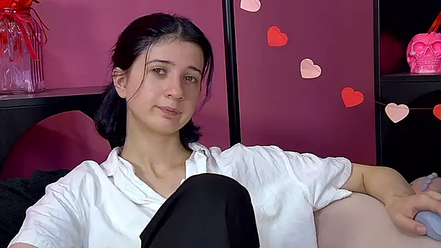 دردشة AnneAvelin الجنسية المباشرة