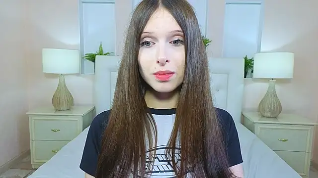 dark_k1tty élő XXX-chatje