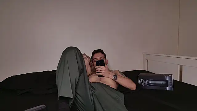 JackDesFeux Chat XXX in diretta