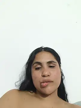 צ'אט XXX בשידור חי של Mara__05