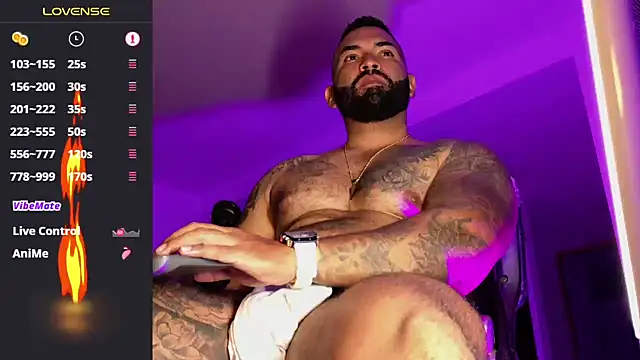 Max-prada live XXX chat