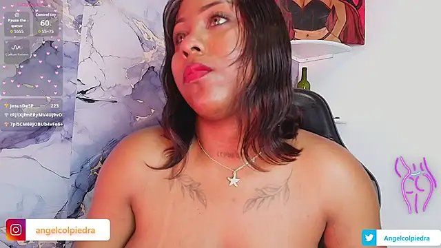 AngelThroatt Chat XXX in diretta