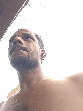 Chatroom XXX en direct de Daddyishere_19