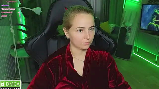 Mira_Mermayd Adlı Modelin Canlı XXX Sohbeti