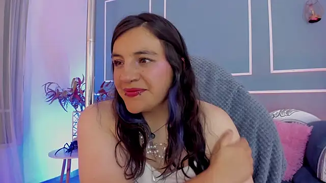 TaraTaylorr's Live XXX Chat