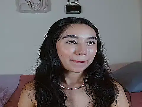 SiennaLorens' Live XXX Chat