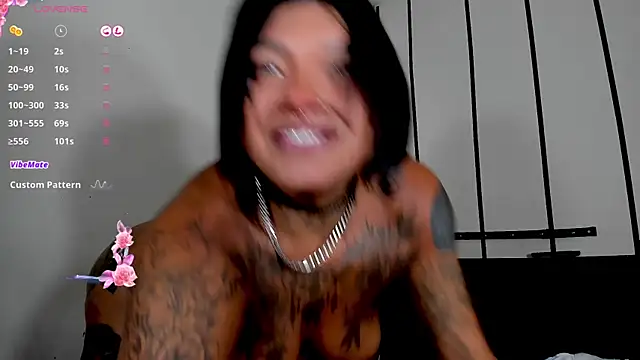 IsabellBigtitsxx's Live XXX Chat