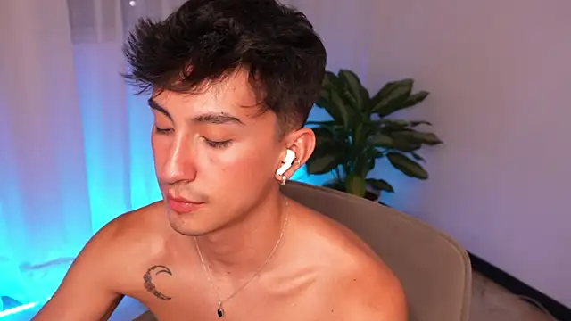 sweettaaron01 live XXX chat