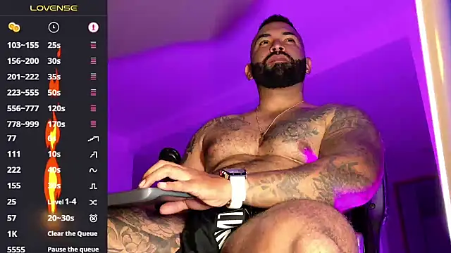 Max-prada élő XXX-chatje