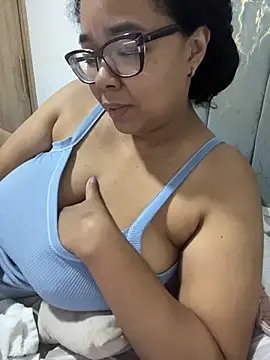 Chatroom XXX en direct de XMara