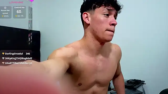 Czat XXX na żywo – Luke_Muscle