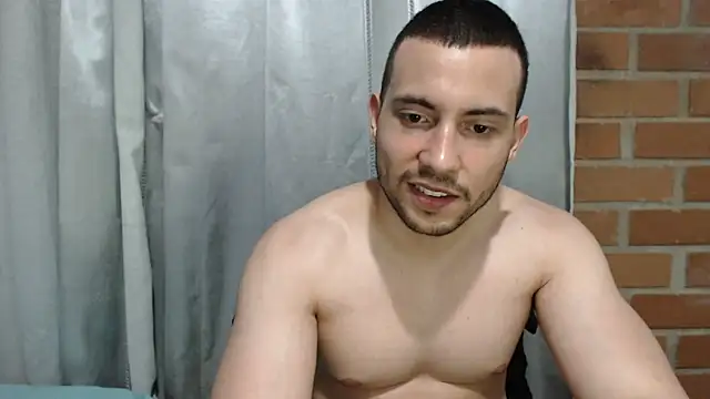 Armando_2002 XXX чат на живо