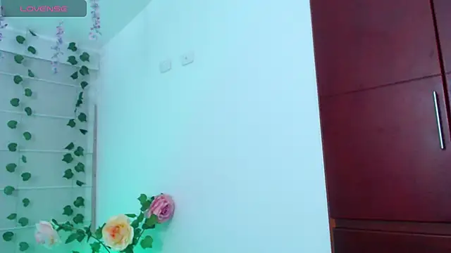 Sarabubbie Live XXX Chat